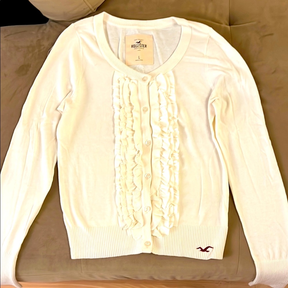 Hollister Women's Cream Ruffle Cardigan